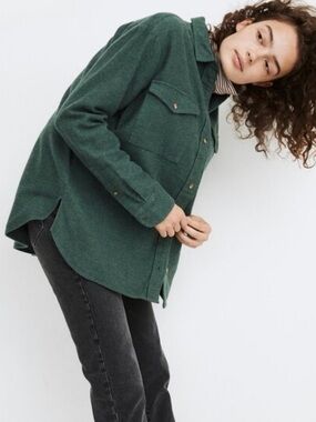 Madewell Flap-Pocket Oversized Ex-Boyfriend Shirt